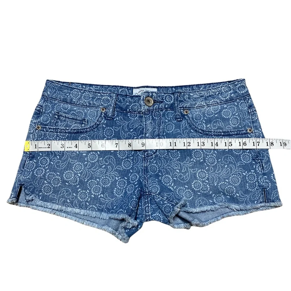 Aeropostale Low Rise Jean Shorts Womens 5/6 Bleach Denim Floral Printed Raw Hem